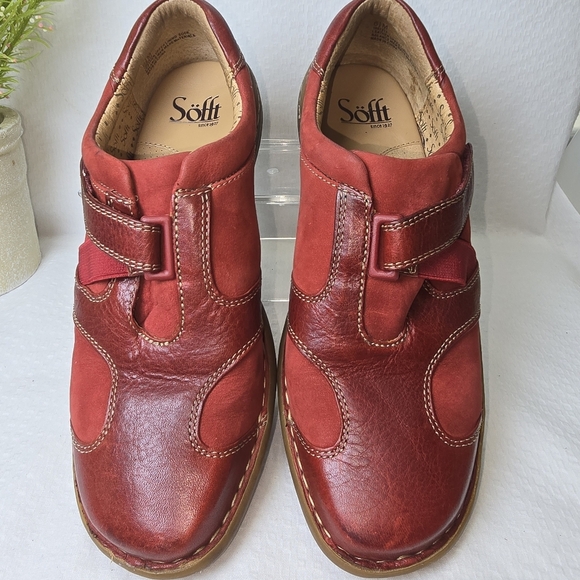 Sofft Red Leather And Suede Slip On Shoe with Velcro Strap Womens Size 6.5 EUC - Picture 3 of 7